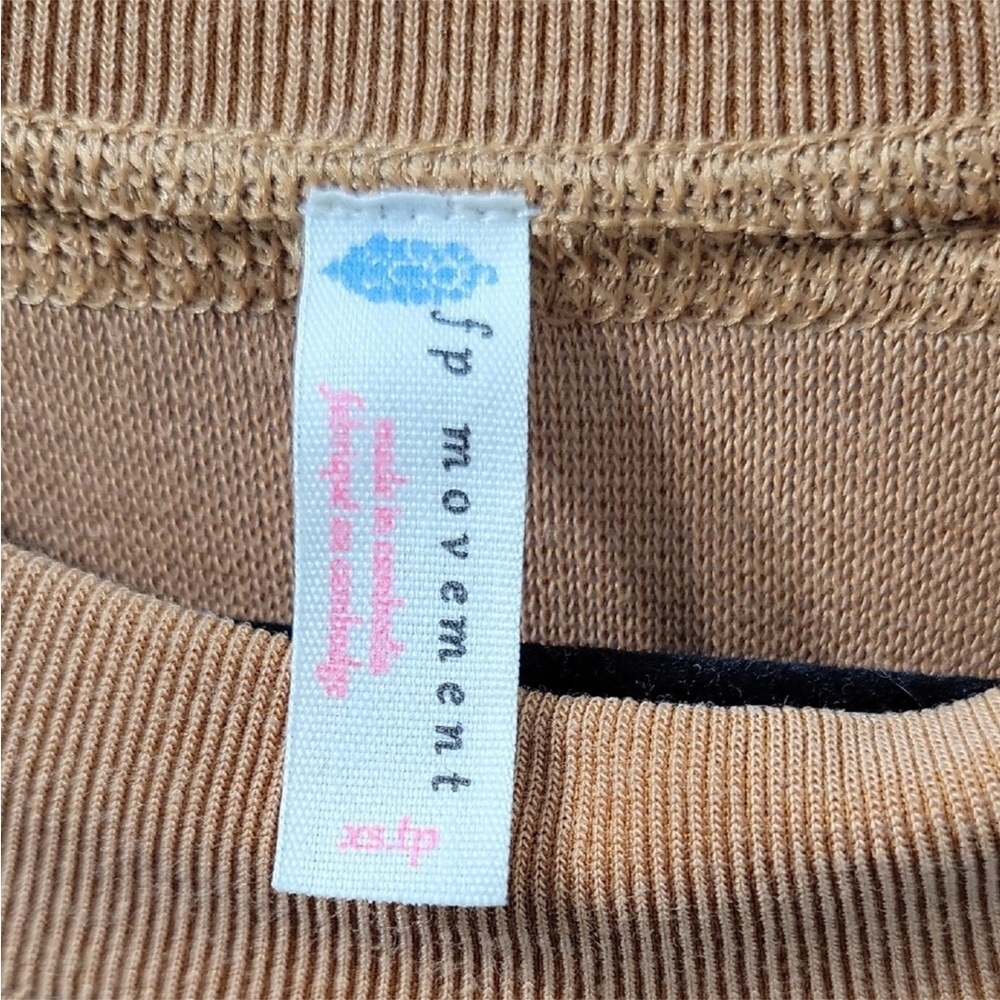 Free People Women’s Tan Long Sleeve Sweatshirt Size XS - Picture 3 of 9